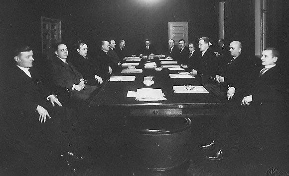 Kaupunginhallitus kokoontuu 1930