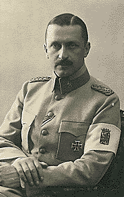 Kuva: C.G.E. Mannerheim valkoisen kenraalin univormussa.